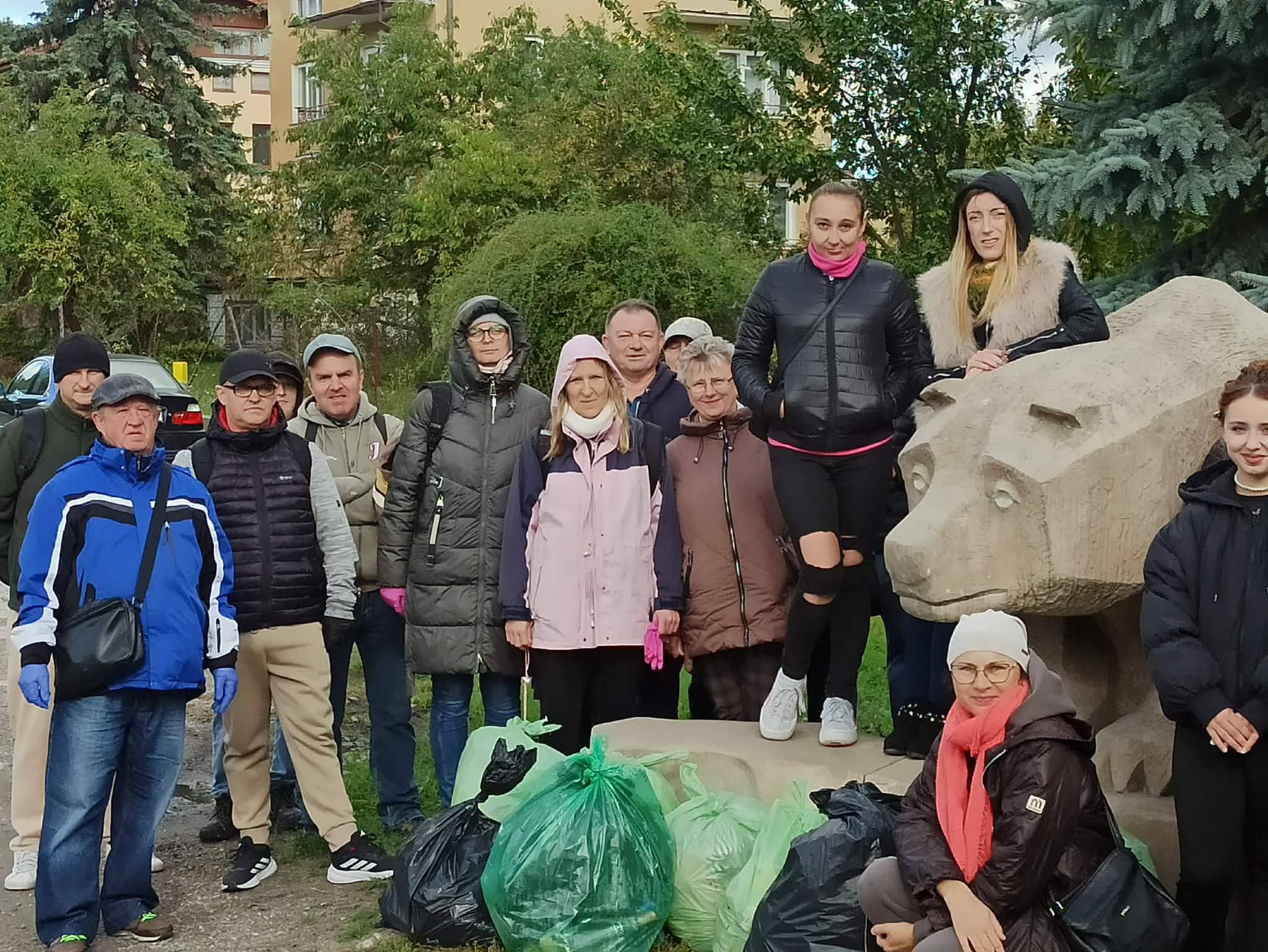 Uczestnicy Centrum Integracji Społecznej w Chełmie podczas akcji Sprzątanie Świata – Polska 2026